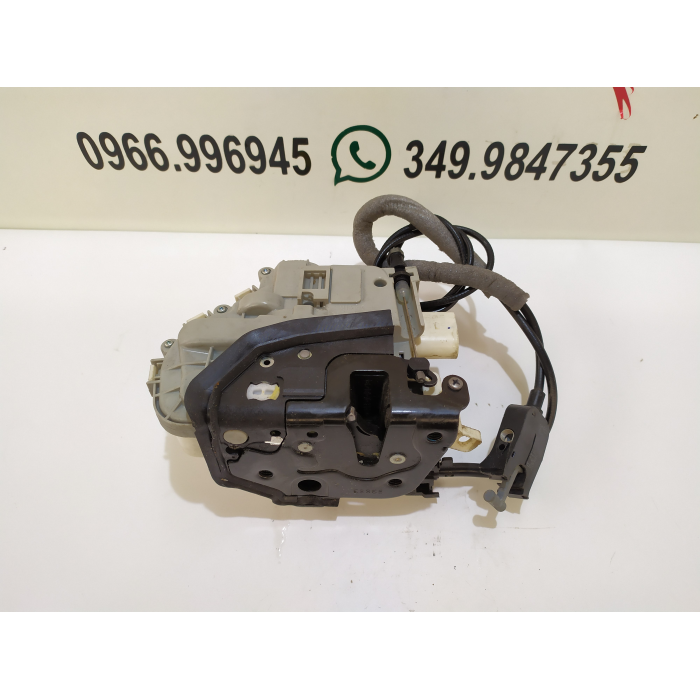 8X1837015 SERRATURA CHIUSURA PORTA ANTERIORE SINISTRO SX USATO
AUDI A3 8V 3P (2012\2019) 2016