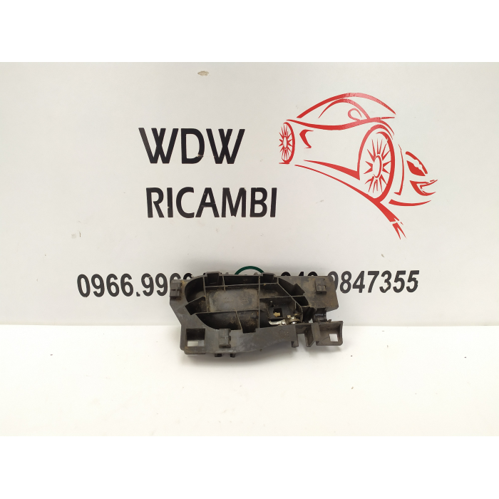 96555518VV MANIGLIA INTERNA PORTA ANTERIORE \ POSTERIORE SINISTRO SX USATO PEUGEOT 208 1.4 (2012\2019) 2014