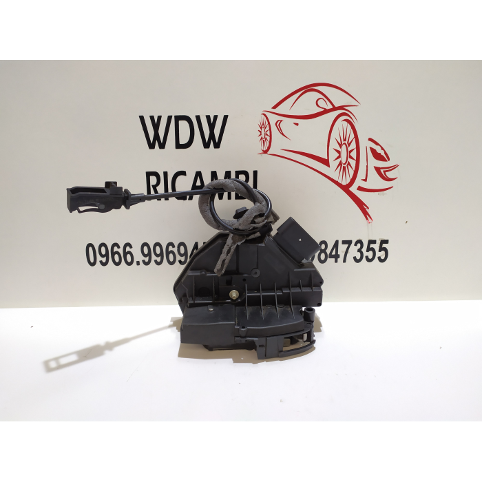 BM5A-A21812-BE SERRATURA CHIUSURA PORTA ANTERIORE DESTRO DX USATO FORD FOCUS SW (2011\2018)