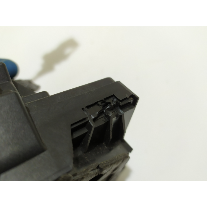BM5A-A21812-BE SERRATURA CHIUSURA PORTA ANTERIORE DESTRO DX USATO FORD FOCUS SW (2011\2018)