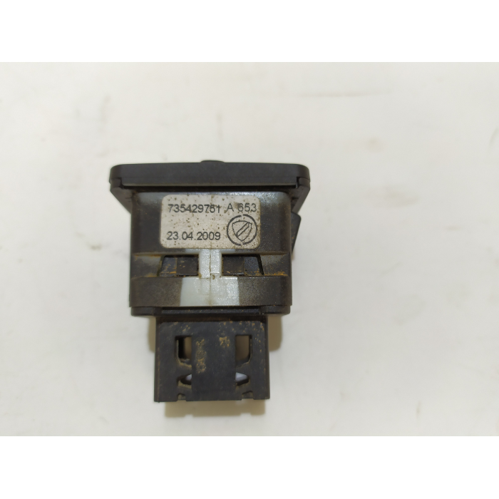 735429751 ATTACCO PRESA PORTA USB USATO FIAT GRANDE PUNTO 1.3 75CV (2005\2011) 2007
