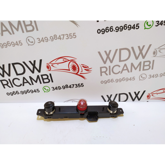 PULSANTE PULSANTIERA CENTRALE LUCE DI EMERGENZA USATO FIAT 500 (312) 1.3 RESTYLING 2017