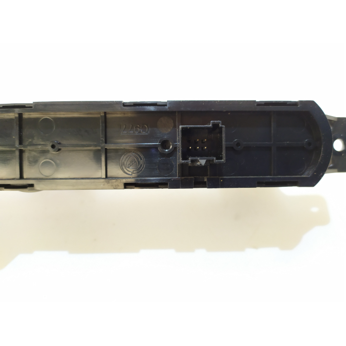 PULSANTE PULSANTIERA CENTRALE LUCE DI EMERGENZA USATO FIAT 500 (312) 1.3 RESTYLING 2017