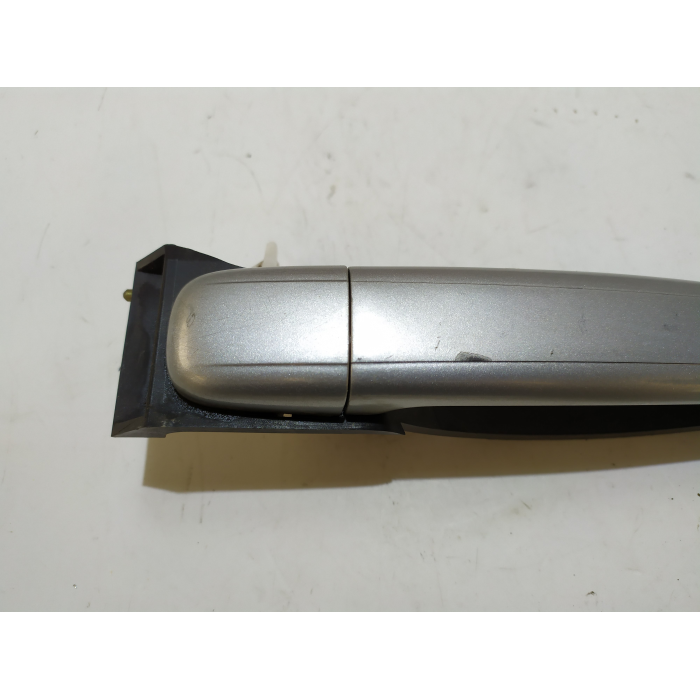 MANIGLIA ESTERNA PORTA POSTERIORE DESTRO DX USATO PEUGEOT 307 SW 1.6 HDI (2001\2009)