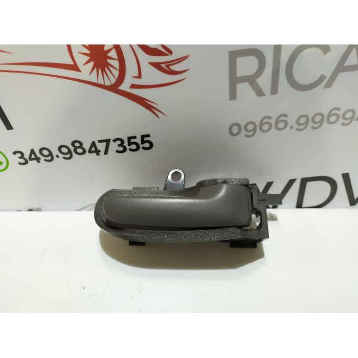 MANIGLIA INTERNA PORTA LATO ANTERIORE DESTRO DX USATO PEUGEOT 107 1.0 (2005\2014) 