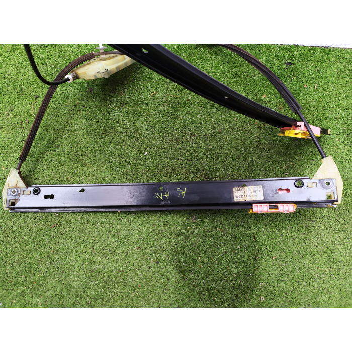 4F0837462D MECCANISMO ALZAVETRO PORTA ANTERIORE DESTRO DX USATO AUDI A6 (C6) (2004\2011)