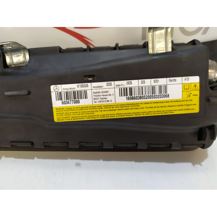 16986038052 AIRBAG SEDILE NERO ANTERIORE DESTRO DX USATO MERCEDES CLASSE A (W169) (2004\2012) 