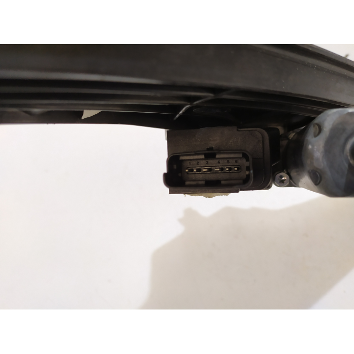 9830389080 ALZAVETRO ALZACRISTALLO PORTA POSTERIORE SINISTRO SX USATO PEUGEOT 3008 2° (DAL 2016 > IN POI)