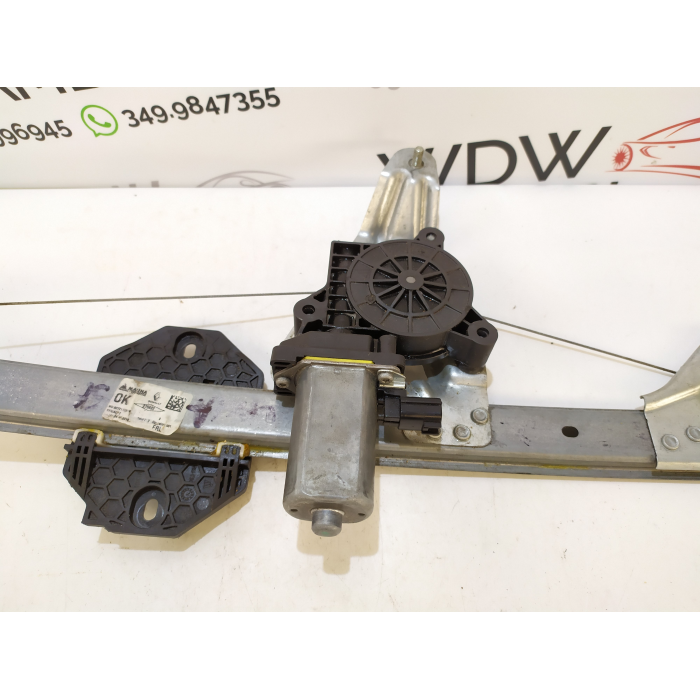 827211031R ALZAVETRO ELETTRICO PORTA POSTERIORE SINISTRO SX USATO DACIA SANDERO 1.0 (2012\2020) 