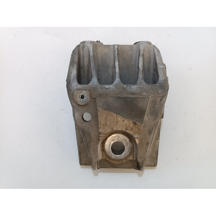 670051288 STAFFA MOTORE LATO SINISTRO SX USATO ALFA ROMEO STELVIO Q4 QUADRIFOGLIO 2.9 (DAL 2016 IN POI >)