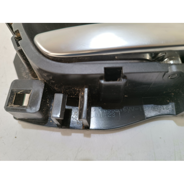 96555516VV MANIGLIA INTERNA APRI PORTA ANTERIORE DESTRO DX USATO PEUGEOT 208 1.4 (2012\2019) 