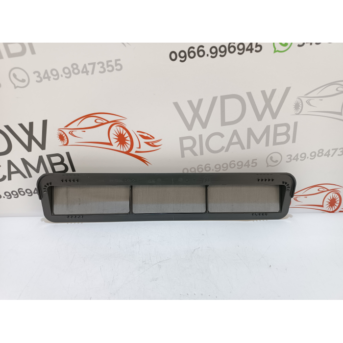 68418023AA GRIGLIA SFIATO PRESSIONE ARIA PORTELLONE POSTERIORE POST NUOVO JEEP RENEGADE (BU) (DAL 2014 IN POI >)