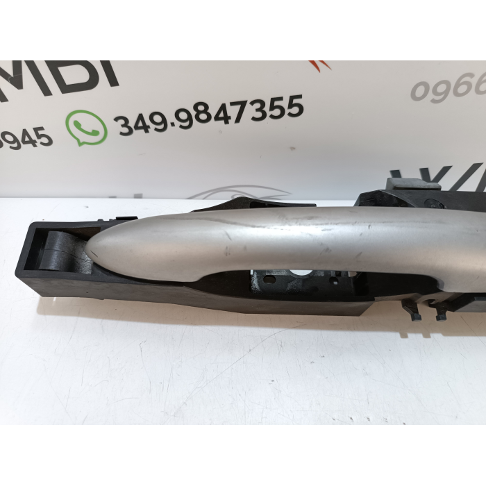 MANIGLIA ESTERNA APRI PORTA POSTERIORE DESTRO DX USATO RENAULT CLIO 1.5 SPORTOUR (2007\2013)