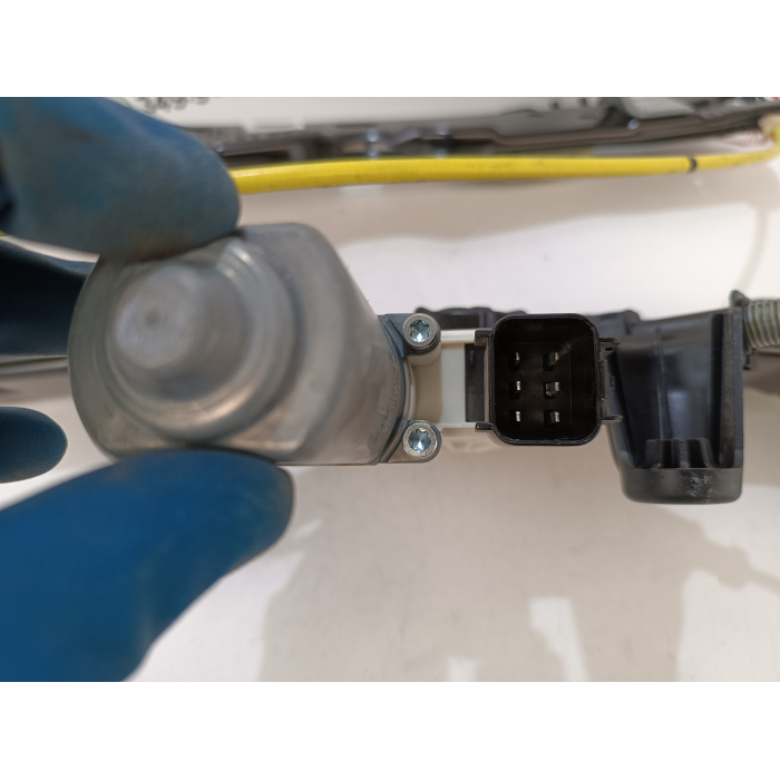 C65898100 ALZAVETRO ELETTRICO PORTA POSTERIORE DESTRO DX USATO LAND ROVER RANGE ROVER VELAR (DAL 2017 IN POI >)
