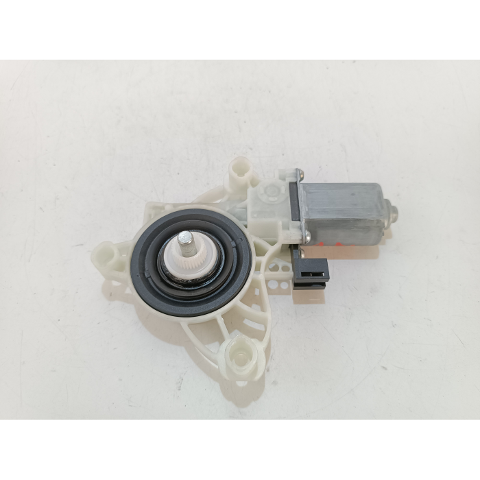 A0009065706 MOTORINO ALZAVETRO PORTA ANTERIORE DESTRO DX USATO MERCEDES CLASSE GLA (X156) (DAL 2013 >) 