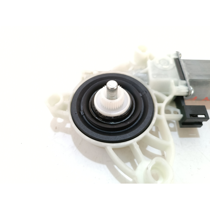 A0009065706 MOTORINO ALZAVETRO PORTA ANTERIORE DESTRO DX USATO MERCEDES CLASSE GLA (X156) (DAL 2013 >) 