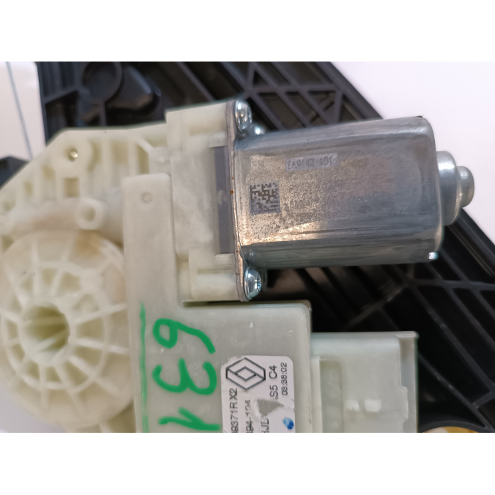 827209371R ALZAVETRO PORTA POSTERIORE DESTRO DX USATO RENAULT CAPTUR 2° (DAL 2019 IN POI >)