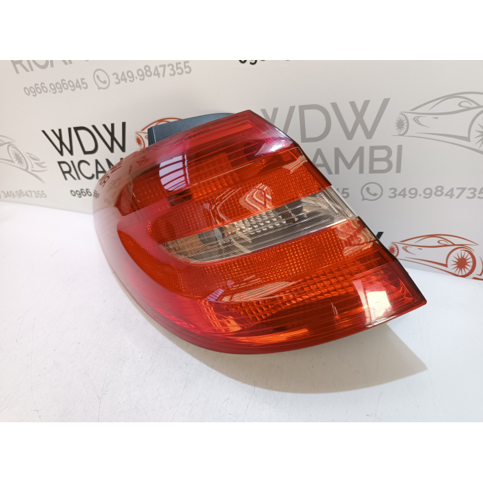 A2468200164 FANALE STOP ESTERNO POSTERIORE SINISTRO SX USATO MERCEDES CLASSE B (W246) (2011\2018)