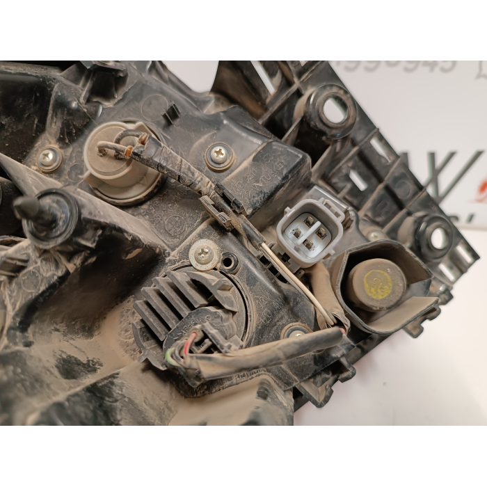 STOP FANALE POSTERIORE POST ESTERNO DESTRO DX TOYOTA C-HR CHR DAL 2016 IN POI 81550-F4010