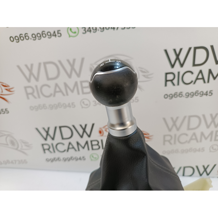 43700-XXXXX LEVA POMELLO CUFFIA CAMBIO MANUALE USATO KIA RIO (YB) 1.2 DAL 2017 AL 2020 