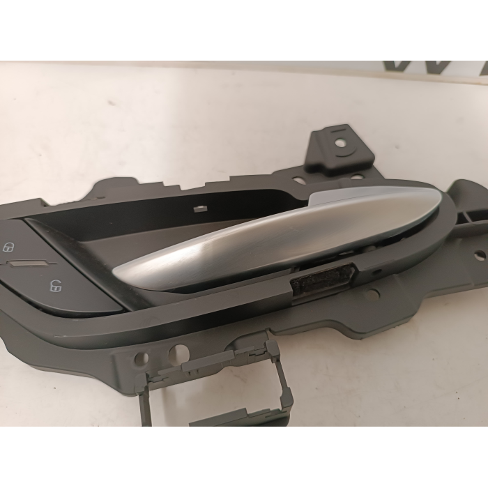 160006681 MANIGLIA INTERNA PORTA ANTERIORE ANT DESTRO DX ALFA ROMEO STELVIO 01561095740