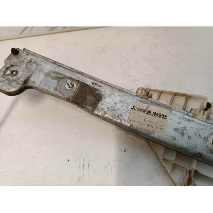 ALZAVETRO ALZACRISTALLO MANUALE POSTERIORE SINISTRO SX MITSUBISHI COLT Z30 CZ3 (04-12)