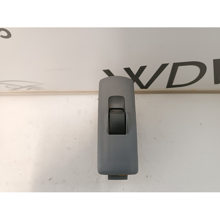 MN141019 PULSANTE INTERRUTTORE ALZAVETRO VETRO POSTERIORE DESTRO MITSUBISHI COLT 2004-2012