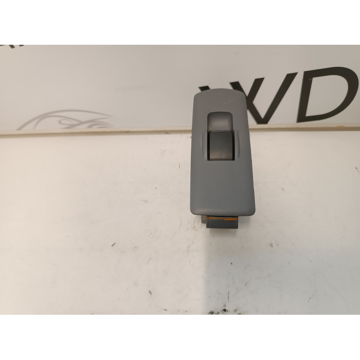 MN141019 PULSANTE INTERRUTTORE ALZAVETRO VETRO POSTERIORE DESTRO MITSUBISHI COLT 2004-2012