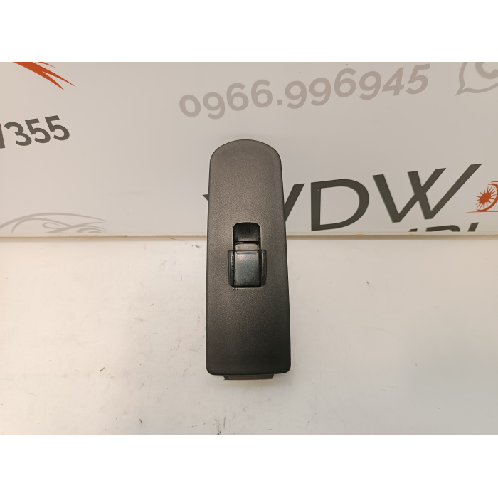 MR587944 PULSANTE INTERRUTTORE ALZAVETRO ANTERIORE DESTRO MITSUBISHI COLT Z30 CZ3 