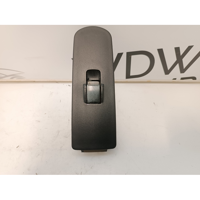 MR587944 PULSANTE INTERRUTTORE ALZAVETRO ANTERIORE DESTRO MITSUBISHI COLT Z30 CZ3 