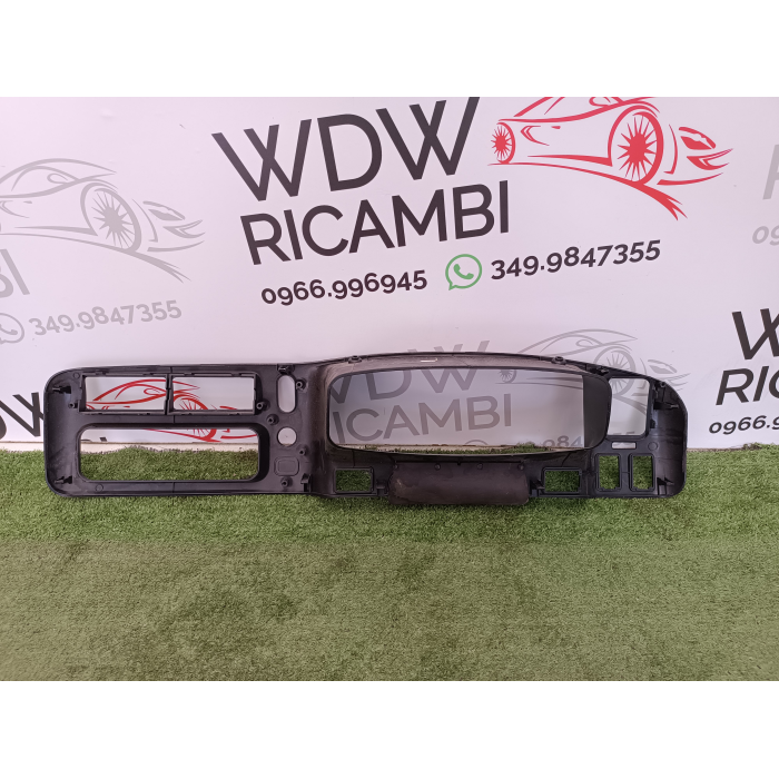 MR117508 MASCHERINA RIVESTIMENTO CONTACHILOMETRI NERO USATO MITSUBISHI L200 2° SERIE (1986\1996)