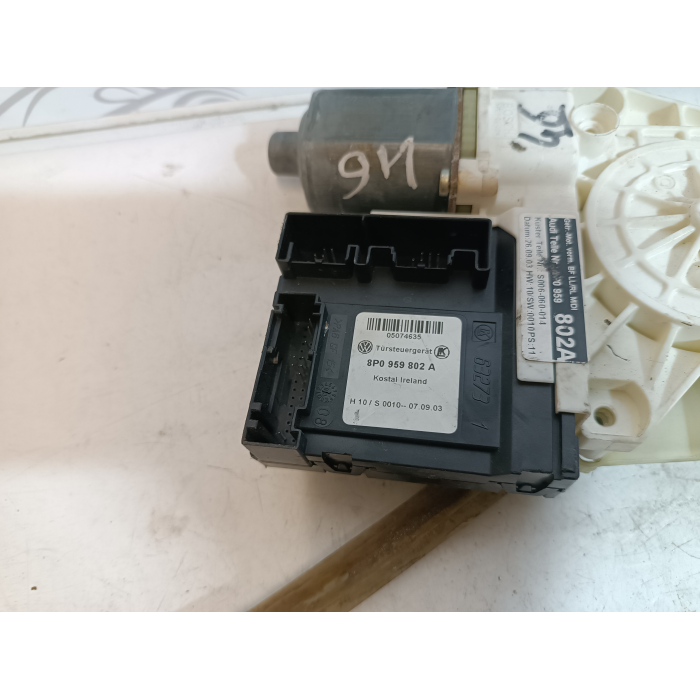 8P0959802A MOTORINO ALZAVETRO ALZACRISTALLO ANTERIORE DESTRO DX AUDI A3 (8P) (2003\2012) 