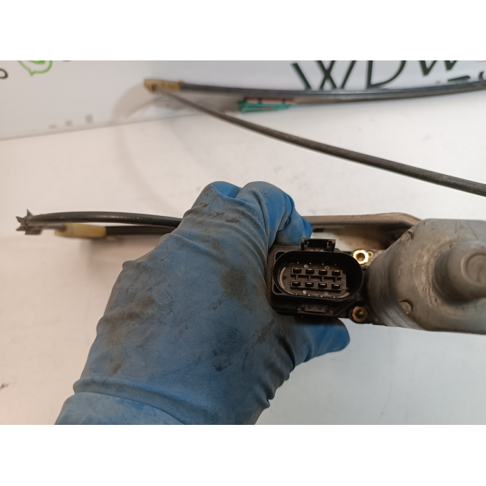 4B0837461 MOTORINO ALZAVETRO ANTERIORE SINISTRO AUDI A6 C5 1997-2004 0130821775