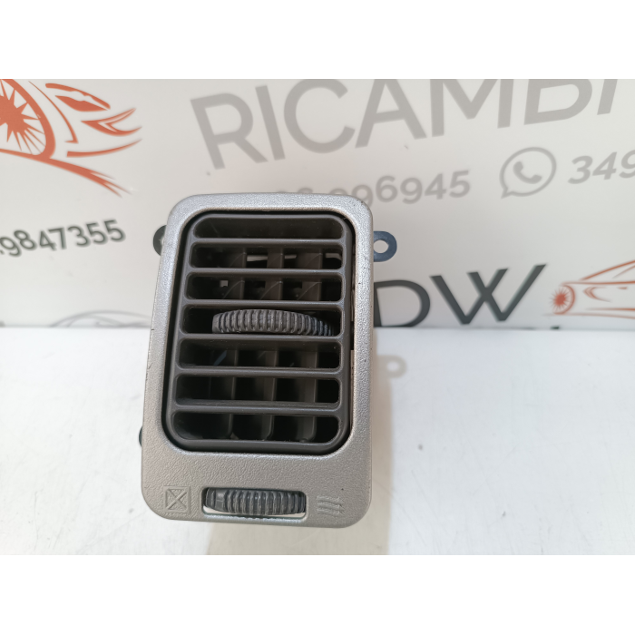 SPC00427 BOCCHETTA ARIA CRUSCOTTO LATO DESTRO USATO MITSUBISHI L200 3° SERIE (1996\2005)