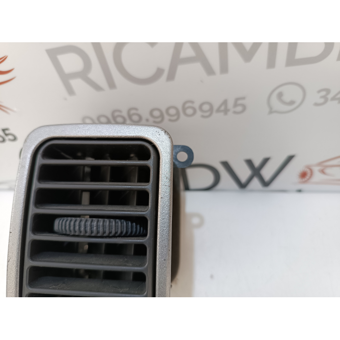 SPC00427 BOCCHETTA ARIA CRUSCOTTO LATO DESTRO USATO MITSUBISHI L200 3° SERIE (1996\2005)
