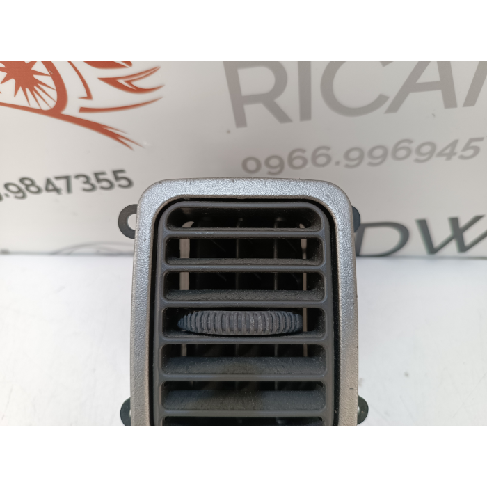 SPC00427 BOCCHETTA ARIA CRUSCOTTO LATO DESTRO DX MITSUBISHI L200 3° SERIE (1996\2005)