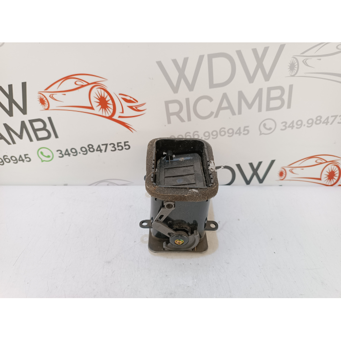 SPC00427 BOCCHETTA ARIA CRUSCOTTO LATO DESTRO DX MITSUBISHI L200 3° SERIE (1996\2005)
