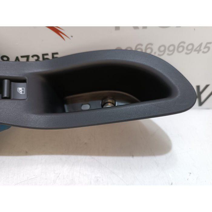 PULSANTE PULSANTIERA POSTERIORE SINISTRO FIAT 500X CROSS 2.0 MTJ 4X4 (DAL 2014 IN POI >)  