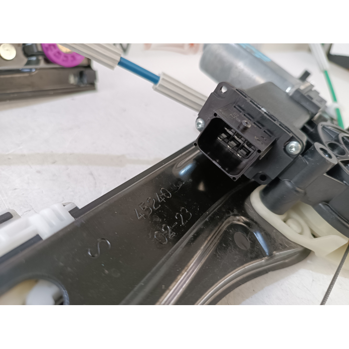 52138084 ALZAVETRO PORTA ANTERIORE SINISTRO FIAT 500 E 500E ELETTRICA 2020 IN POI 