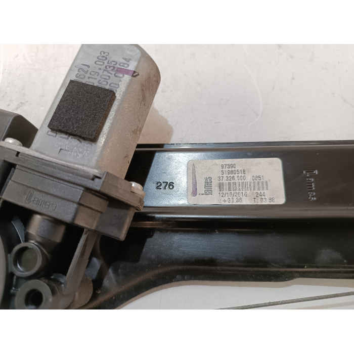 51980518 ALZAVETRO ALZACRISTALLO ANTERIORE SINISTRO FIAT 500L 1.6 MTJ (DAL 2012 IN POI >) 