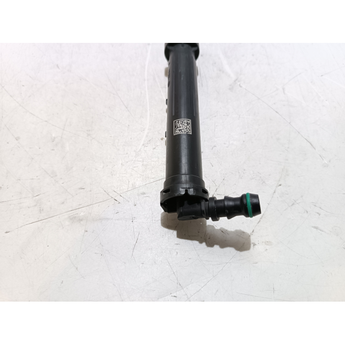 A1768600147 UGELLO MOTORINO LAVAFARI ANTERIORE MERCEDES CLASSE GLA (X156) (DAL 2013 >) 