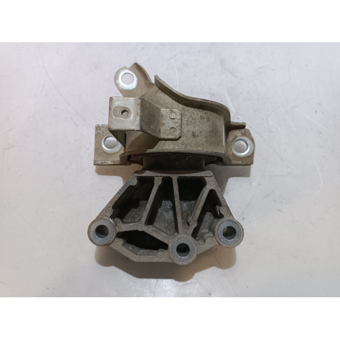 51932522 SUPPORTO MOTORE LATO DESTRO FIAT PANDA (312\319) 1.3 4X4 (DAL 2012 IN POI >) 