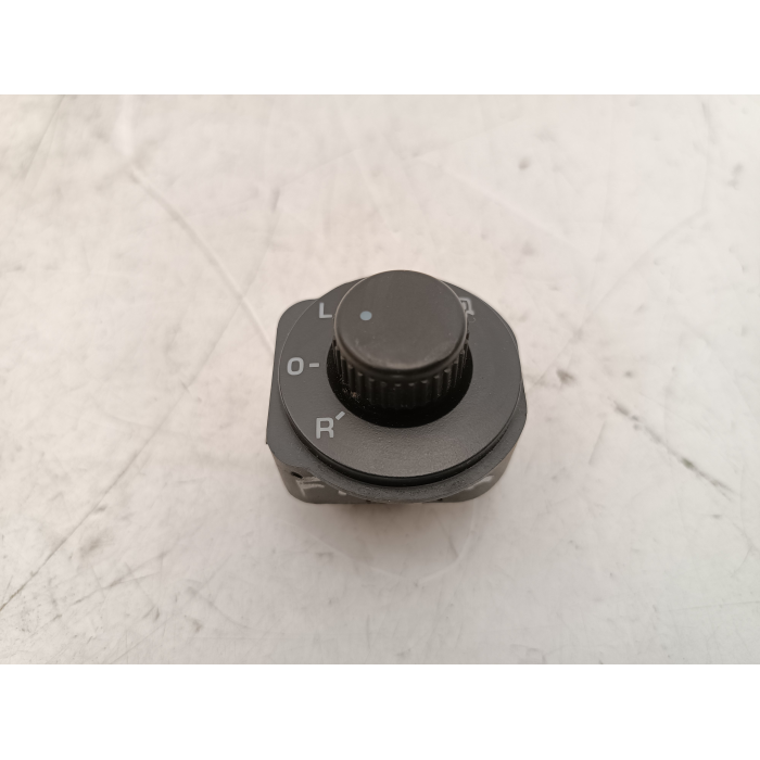 INTERRUTTORE COMANDO REGOLAZIONE SPECCHIETTI SKODA FABIA 1.6 TDI (2007\2014)