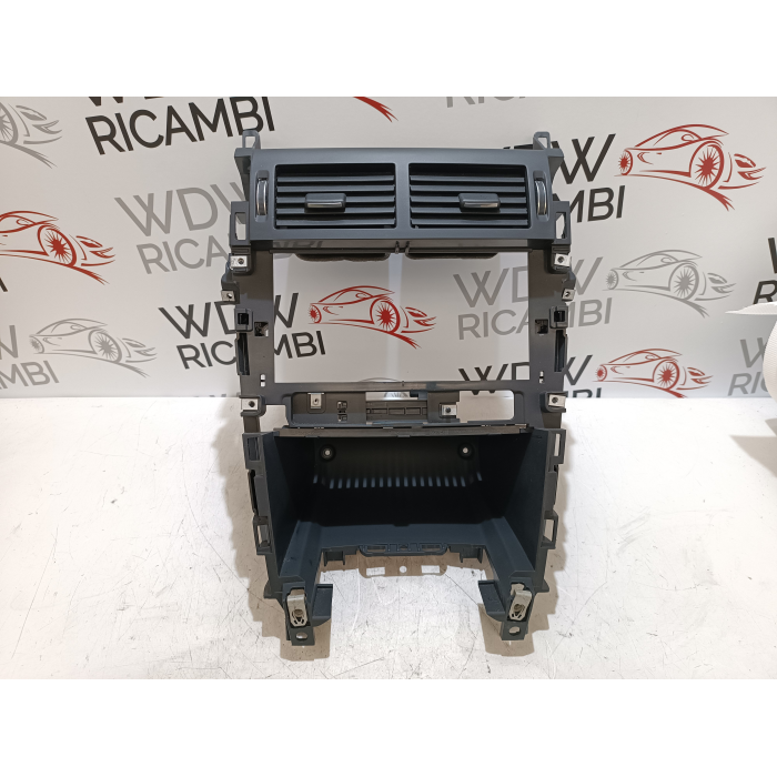 FK72-04634-A MASCHERINA BOCCHETTA ARIA CENTRALE LAND ROVER DISCOVERY SPORT (2014\2018)