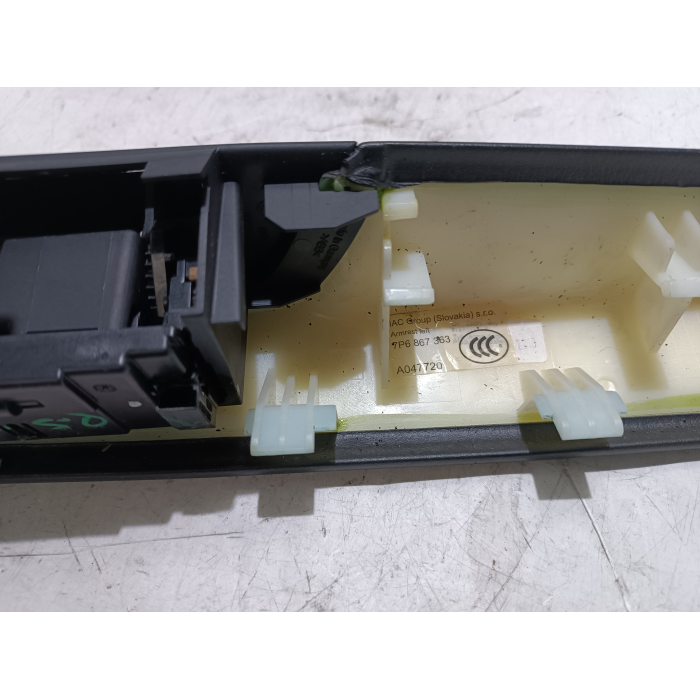4G8857405A PULSANTE ALZAVETRO PORTA POSTERIORE SINISTRO VW TOUAREG 2° (2010\2014)