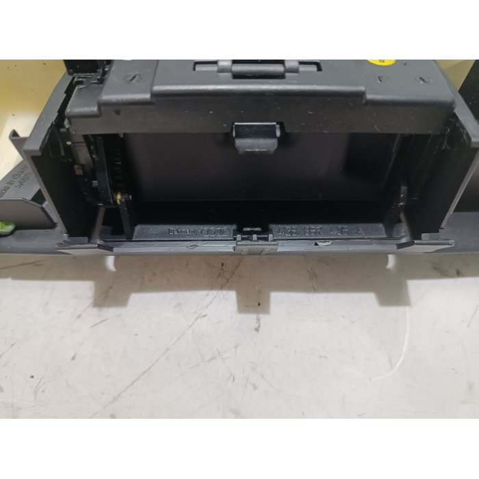 4G8857405A PULSANTE ALZAVETRO PORTA POSTERIORE SINISTRO VW TOUAREG 2° (2010\2014)
