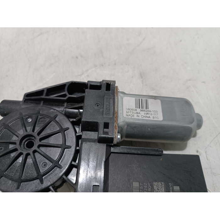 31674757 MOTORINO ALZAVETRO ANTERIORE DESTRO VOLVO V60 2° (DAL 2018 IN POI >) 8888777262