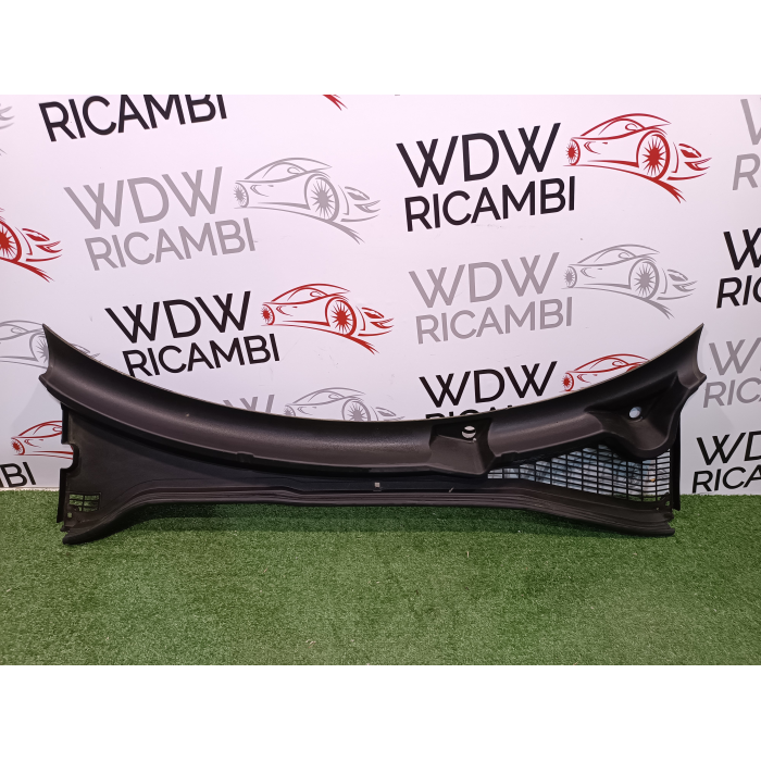 735622882 GRIGLIA GOCCIOLATOIO PARABREZZA ANTERIORE FIAT 500X CROSS 2.0 MTJ (DAL 2014 IN POI >)  