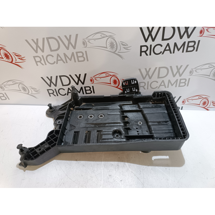 5QF915331C ALLOGGIO SUPPORTO BATTERIA AUDI Q3 2° (DAL 2018 IN POI >) 2.0 TDI 5QF915321C