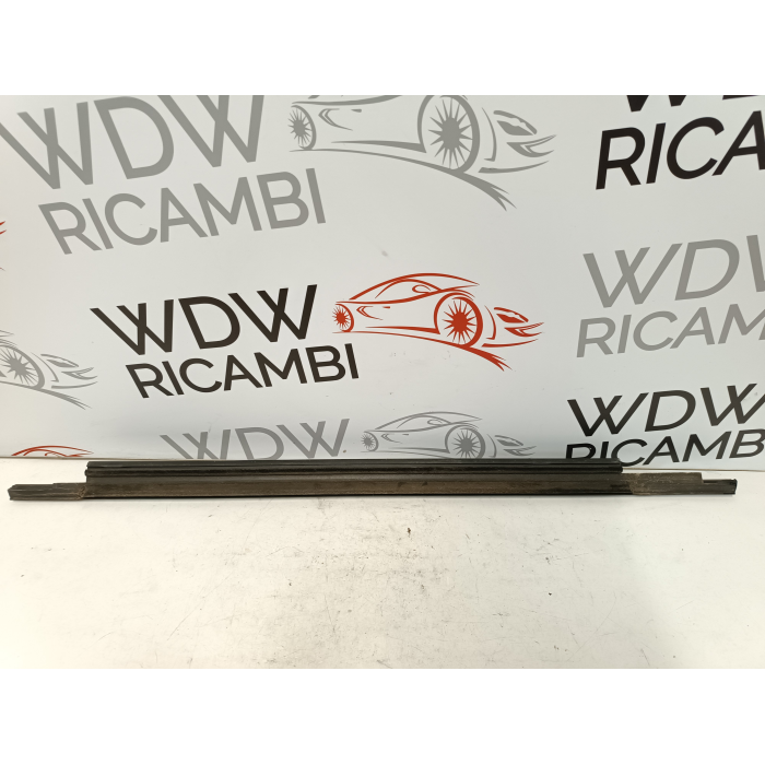 8V5853763C RASCHIAVETRO CROMATURA PORTA POSTERIORE SINISTRO SINISTRA AUDI A3 8V 